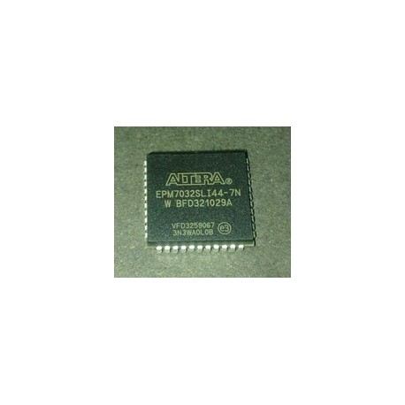 Микросхема EPM7032SLI44-7